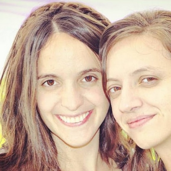 Meet your Posher, Catalina - Picture 1 of 1